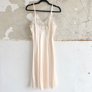 Vtg 60s Maidenform Slip Dress Lace Trim Ivory Nylon Romantic Union Made USA 34